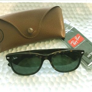 Ray-Ban 'New Wayfarer Classic' Tortoise Sunglasses